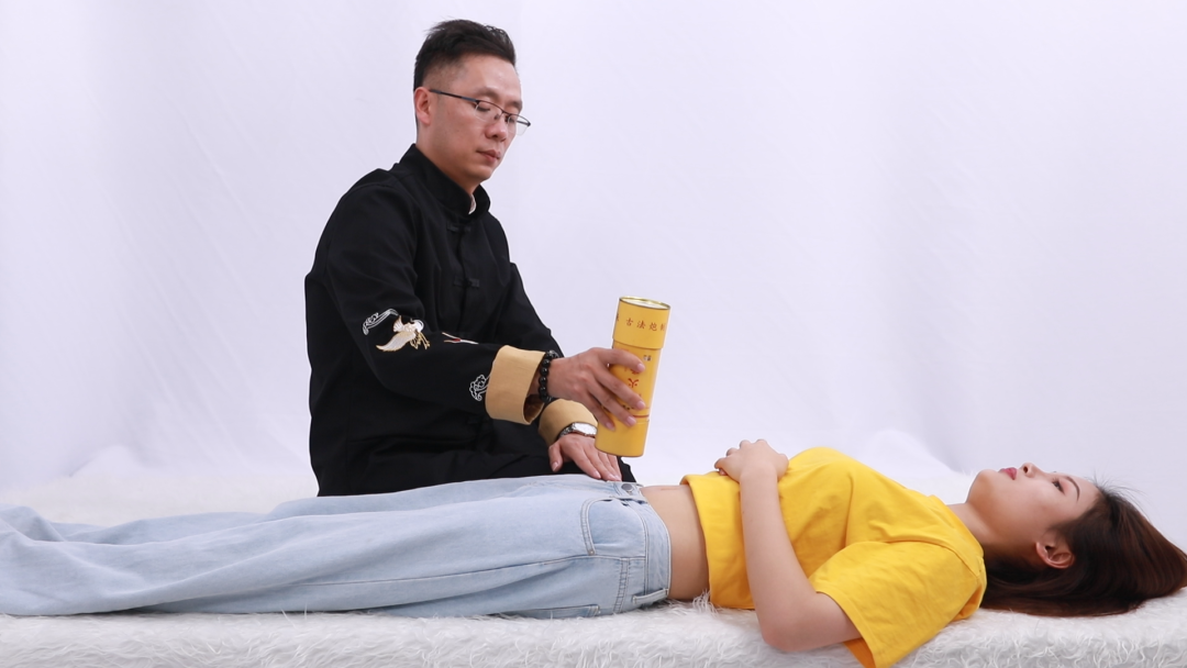 覺得自己太容易上火，其實是體內(nèi)太寒了！艾灸去寒祛濕嗎！